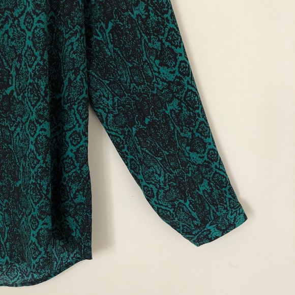 Jaclyn Smith Long Sleeve Button Down Shirt It’s perfect for Easter! Be ready! - Picture 6 of 10